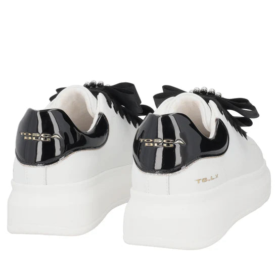 Sneaker Tosca Blu SF2501S006 Chic in pelle con fiocco e perle colore bianco-nero