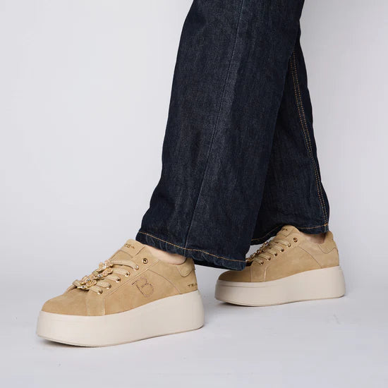 Sneaker Tosca Blu SF2502S025 Dazzling in suede con fiore gioiello colore beige