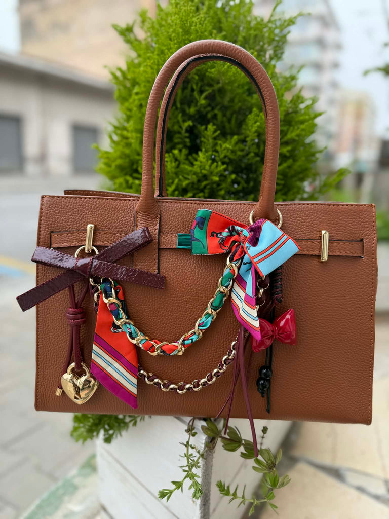 Borsa Luxyra Handbag in pelle con charm