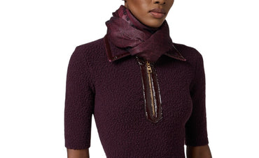 Pashmina Elisabetta Franchi SC12F56E2 con pattern logo