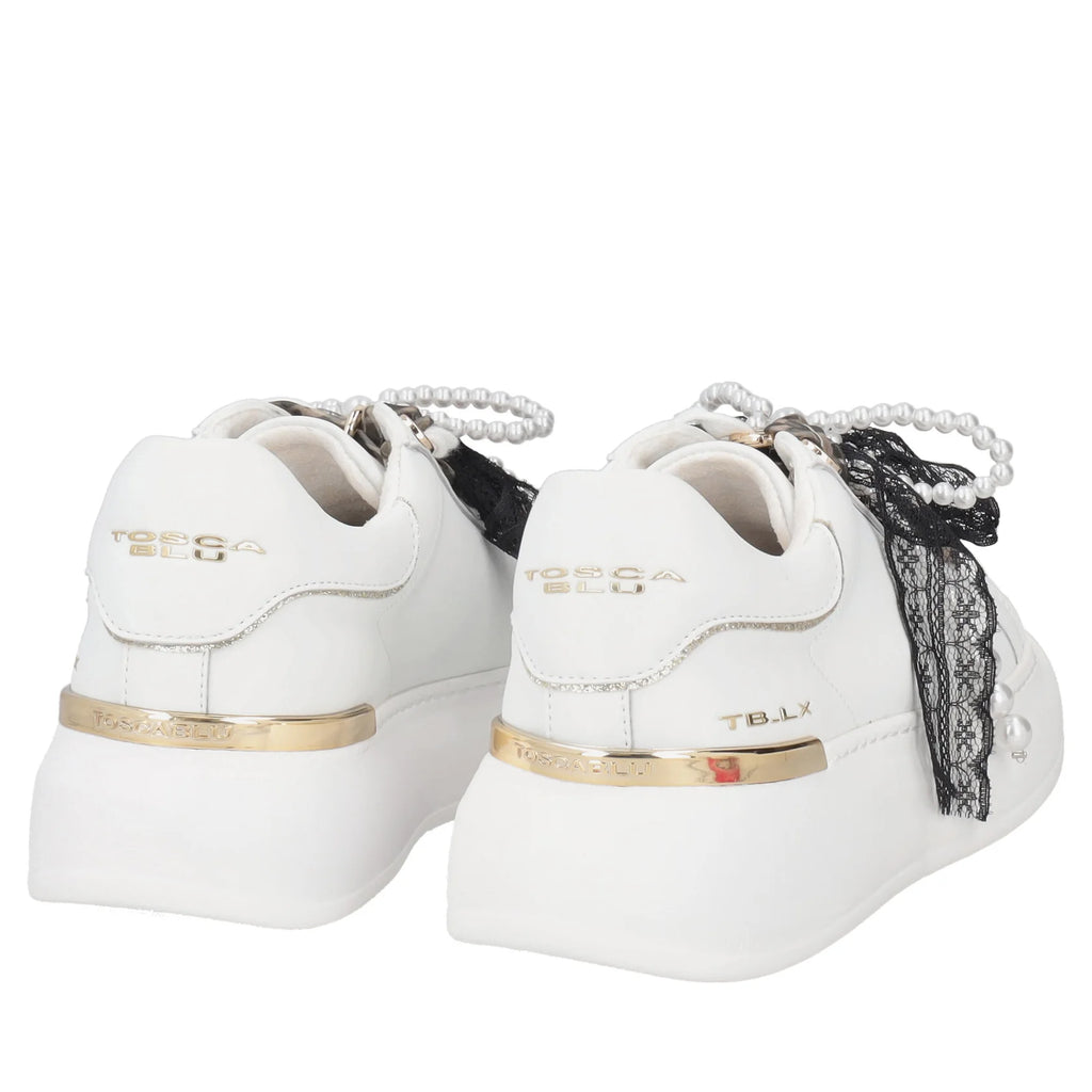 Sneakers Tosca Blu SS2602S015 Carol in pelle con fiocchi e perle bianche