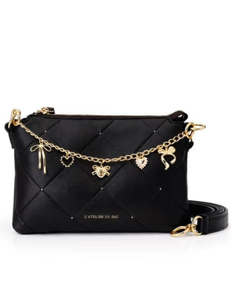 Borsa L’ Atelier du Sac Alexia L’ Allure pochette a tracolla nera trapuntata con catena e charm pendenti