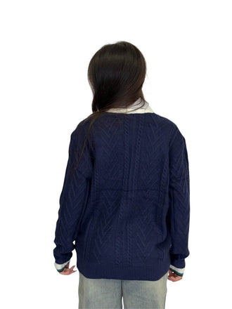 Cardigan donna trecce con patch ricamata