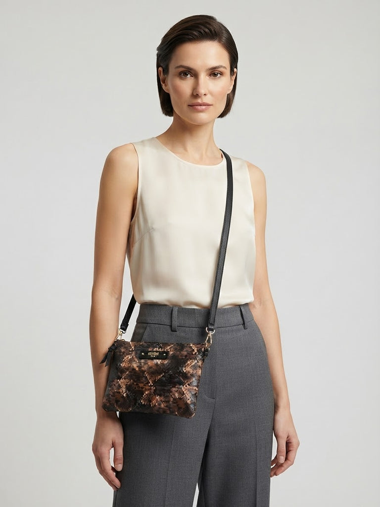 Pochette con tracolla 20232 Sophie Venom