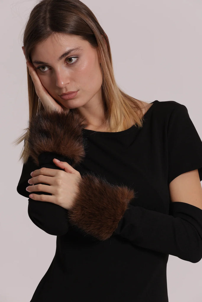 ABITO  MIMI MUA LONGUETTE CON MANICOTTI E POLSINI EFFETTO PELLICCIA EGAP 4503