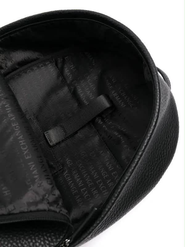 Zaino Armani Exchange In Pelle Martellata Logo In argento E Zip 952631 CC828