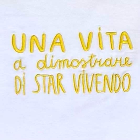 T-Shirt Agape Una Vita A Dimostrare Di Star Vivendo