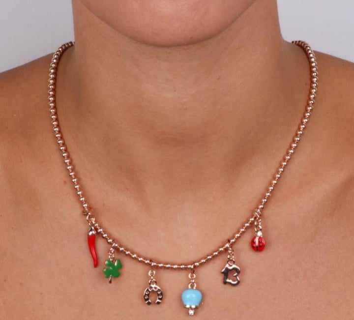 Collana Amo Capri 3540851 in metallo con campanella azzurro e simboli portafortuna