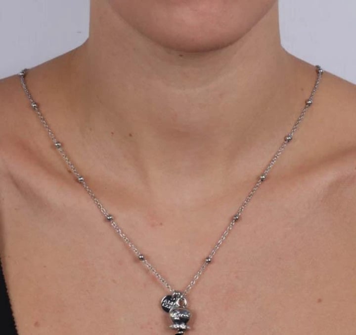 Collana Amo Capri 3511043 in metallo con campanella con scritta capri in argento