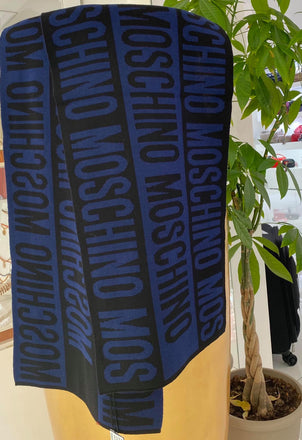 Sciarpa Moschino Art 50164 in lana con logo grande